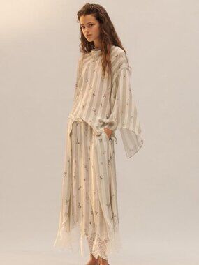 ZARA LIMITED EDITION FLORAL LACE SKIRT